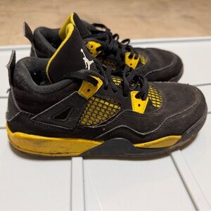 Air Jordan 4 Retro Thunder sneakers 3Y